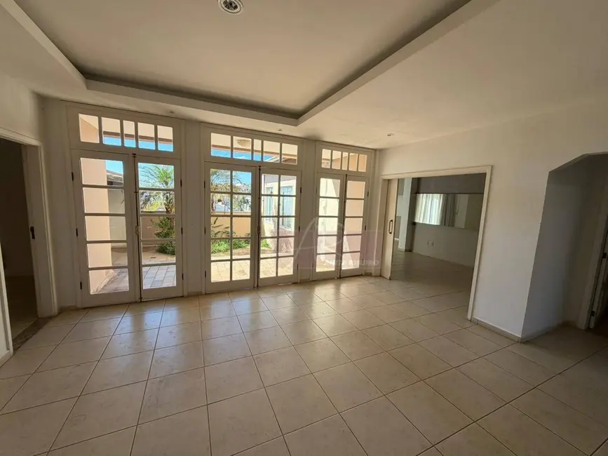 Casa com 4 quartos à venda, 357m2 em Pouso Alegre - MG - imagem 3 Foto 3 de Casa com 4 quartos à venda, 357m2 em Pouso Alegre - MG
