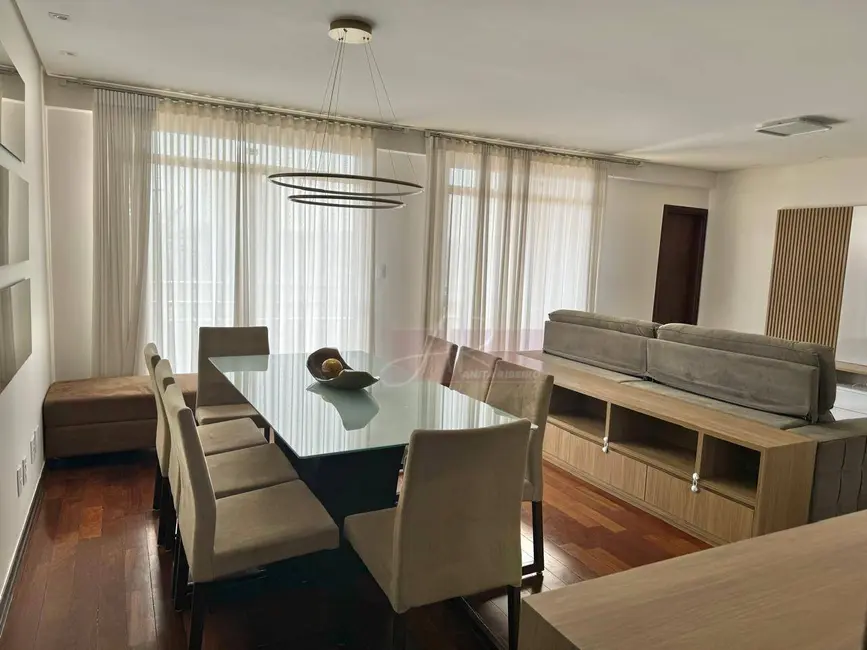 Foto 1 de Apartamento com 3 quartos à venda, 133m2 em Centro, Pouso Alegre - MG