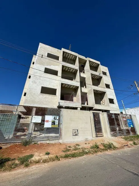 Foto 1 de Apartamento com 2 quartos à venda, 63m2 em Pouso Alegre - MG