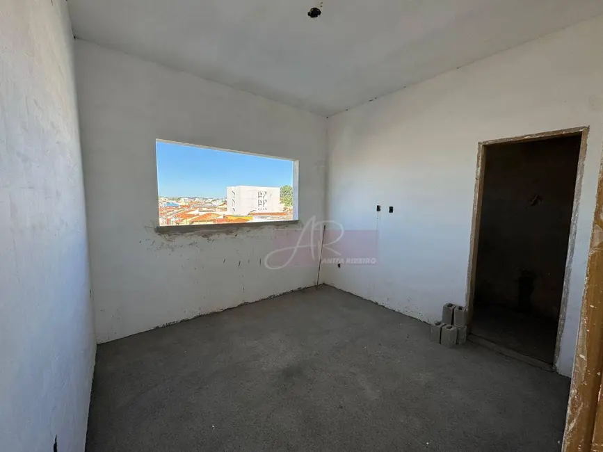 Foto 9 de Apartamento com 2 quartos à venda, 63m2 em Pouso Alegre - MG