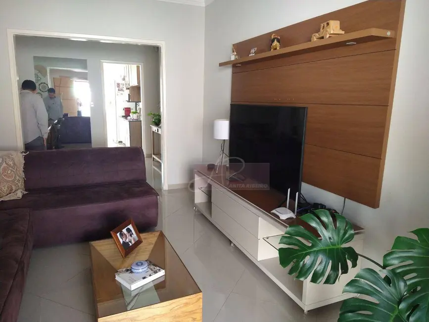 Foto 5 de Casa com 4 quartos à venda, 416m2 em Pouso Alegre - MG