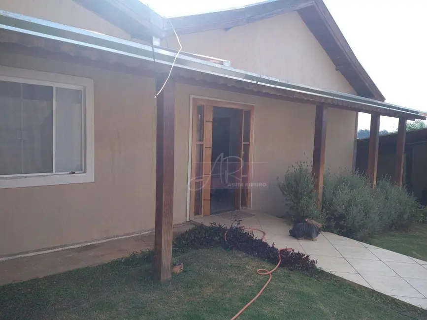 Foto 1 de Casa com 4 quartos à venda, 416m2 em Pouso Alegre - MG