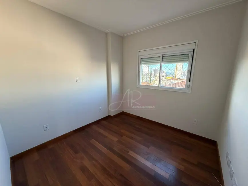 Foto 9 de Apartamento com 3 quartos à venda, 120m2 em Centro, Pouso Alegre - MG