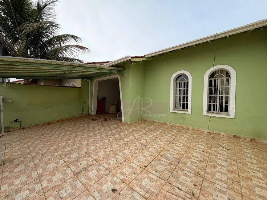Foto 2 de Casa com 4 quartos à venda, 192m2 em Jardim Olímpico, Pouso Alegre - MG