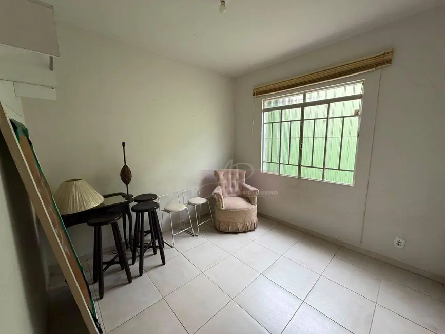 Foto 9 de Casa com 4 quartos à venda, 192m2 em Jardim Olímpico, Pouso Alegre - MG