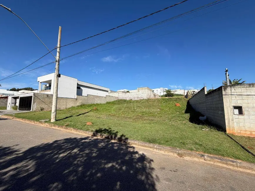 Foto 2 de Terreno / Lote à venda, 318m2 em Buritis, Pouso Alegre - MG