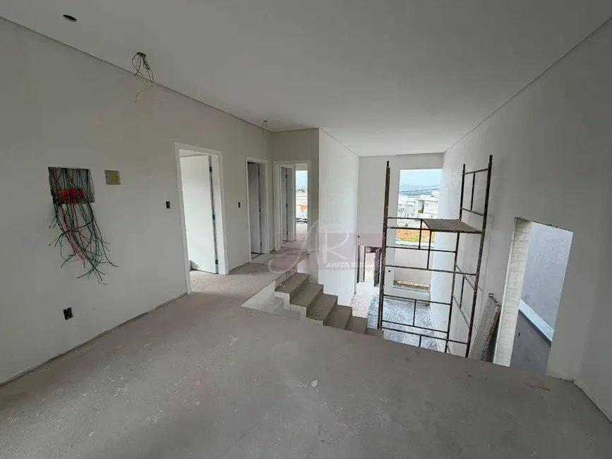 Foto 8 de Casa com 4 quartos à venda, 220m2 em Pouso Alegre - MG