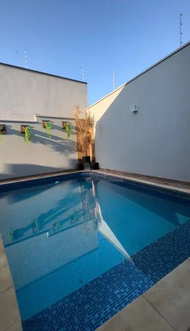 Casa com 4 quartos à venda, 323m2 em Pousada dos Campos III, Pouso Alegre - MG - imagem 3 Foto 3 de Casa com 4 quartos à venda, 323m2 em Pousada dos Campos III, Pouso Alegre - MG