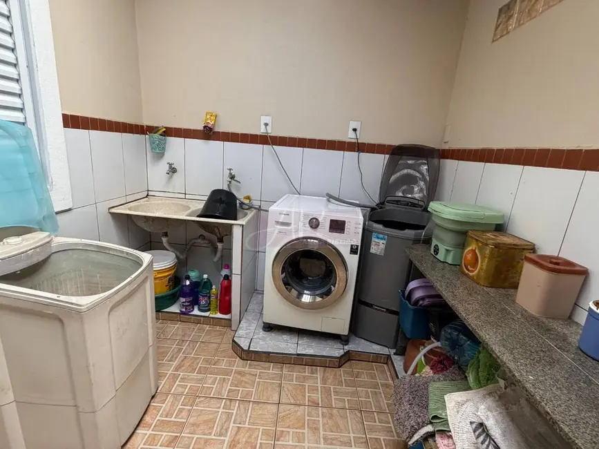 Foto 7 de Casa com 3 quartos à venda, 191m2 em Centro, Pouso Alegre - MG