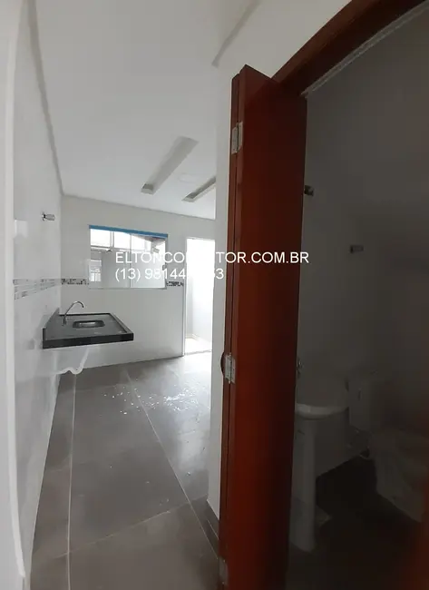 Sobrado com 2 quartos à venda, 57m2 em Caiçara, Praia Grande - SP - imagem 3 Foto 3 de Sobrado com 2 quartos à venda, 57m2 em Caiçara, Praia Grande - SP