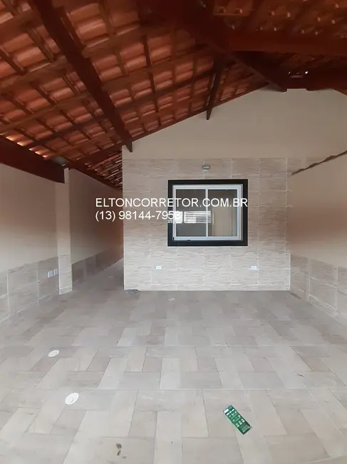 Foto 1 de Casa com 2 quartos à venda, 80m2 em Quietude, Praia Grande - SP