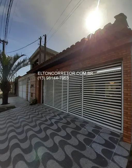 Foto 1 de Casa com 3 quartos à venda, 106m2 em Maracanã, Praia Grande - SP