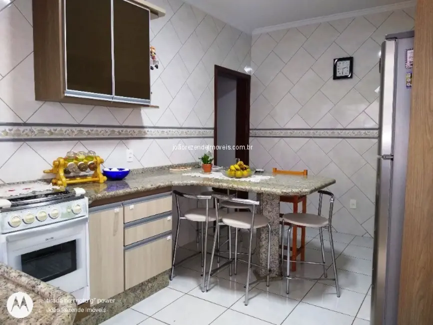 Foto 7 de Casa com 3 quartos à venda, 165m2 em Jardim Hubert, Indaiatuba - SP