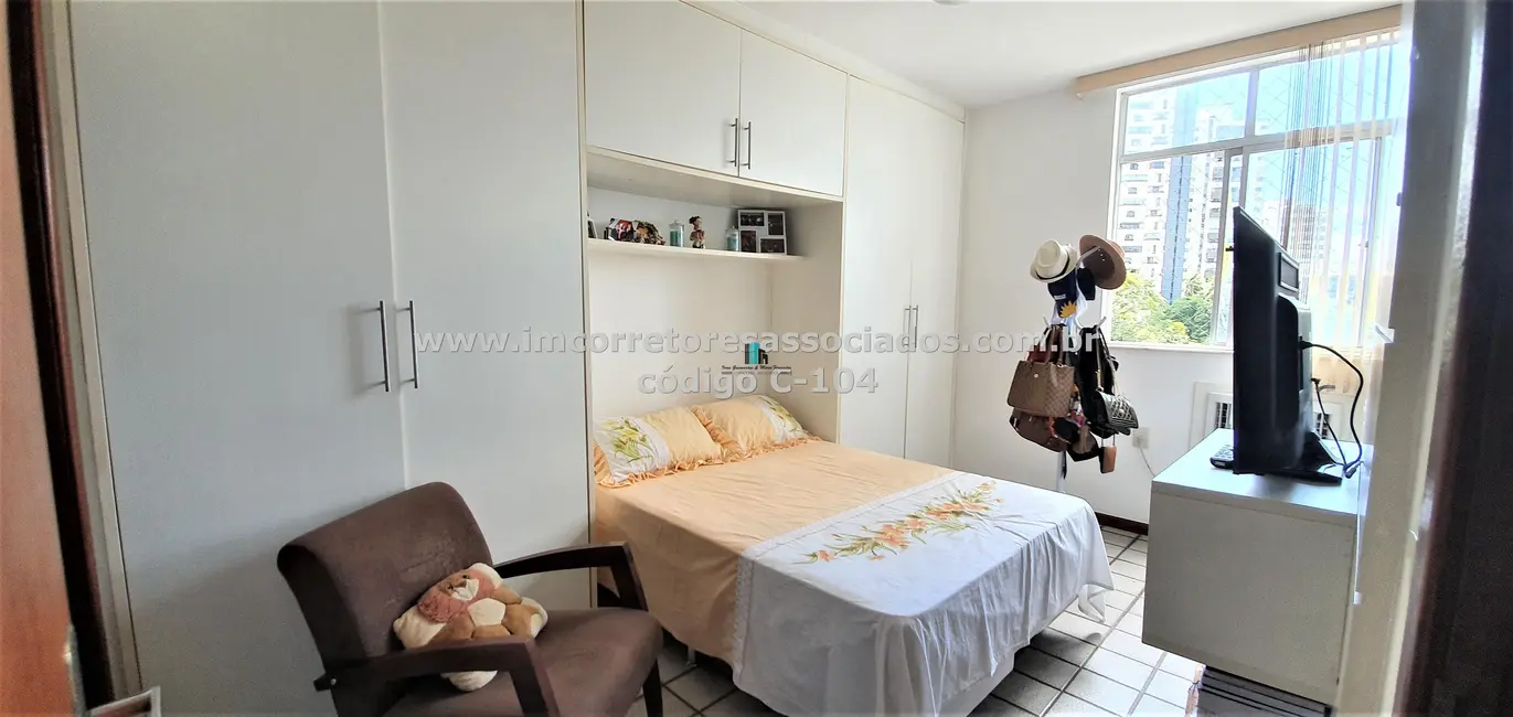 Foto 9 de Apartamento com 3 quartos à venda, 75m2 em Candeal, Salvador - BA