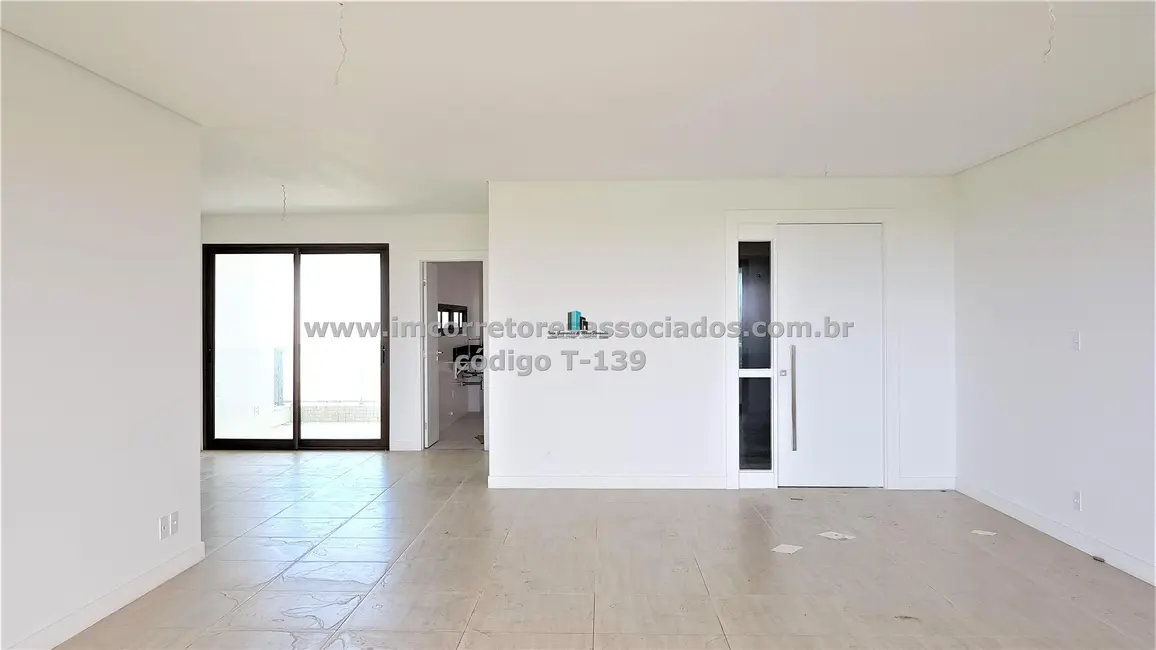 Apartamento com 4 quartos à venda, 211m2 em Federação, Salvador - BA - imagem 3 Foto 3 de Apartamento com 4 quartos à venda, 211m2 em Federação, Salvador - BA