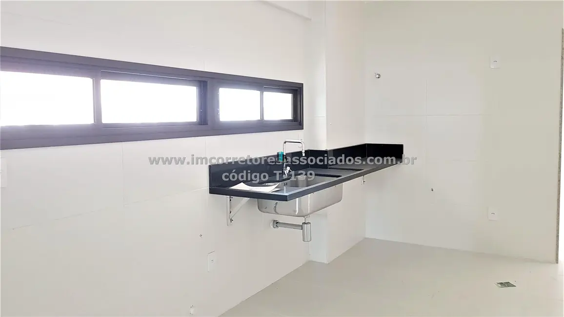 Apartamento com 4 quartos à venda, 211m2 em Federação, Salvador - BA - imagem 9 Foto 9 de Apartamento com 4 quartos à venda, 211m2 em Federação, Salvador - BA