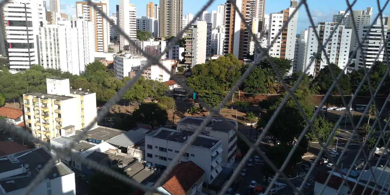 Apartamento com 2 quartos à venda, 97m2 em Graça, Salvador - BA - imagem 9 Foto 9 de Apartamento com 2 quartos à venda, 97m2 em Graça, Salvador - BA