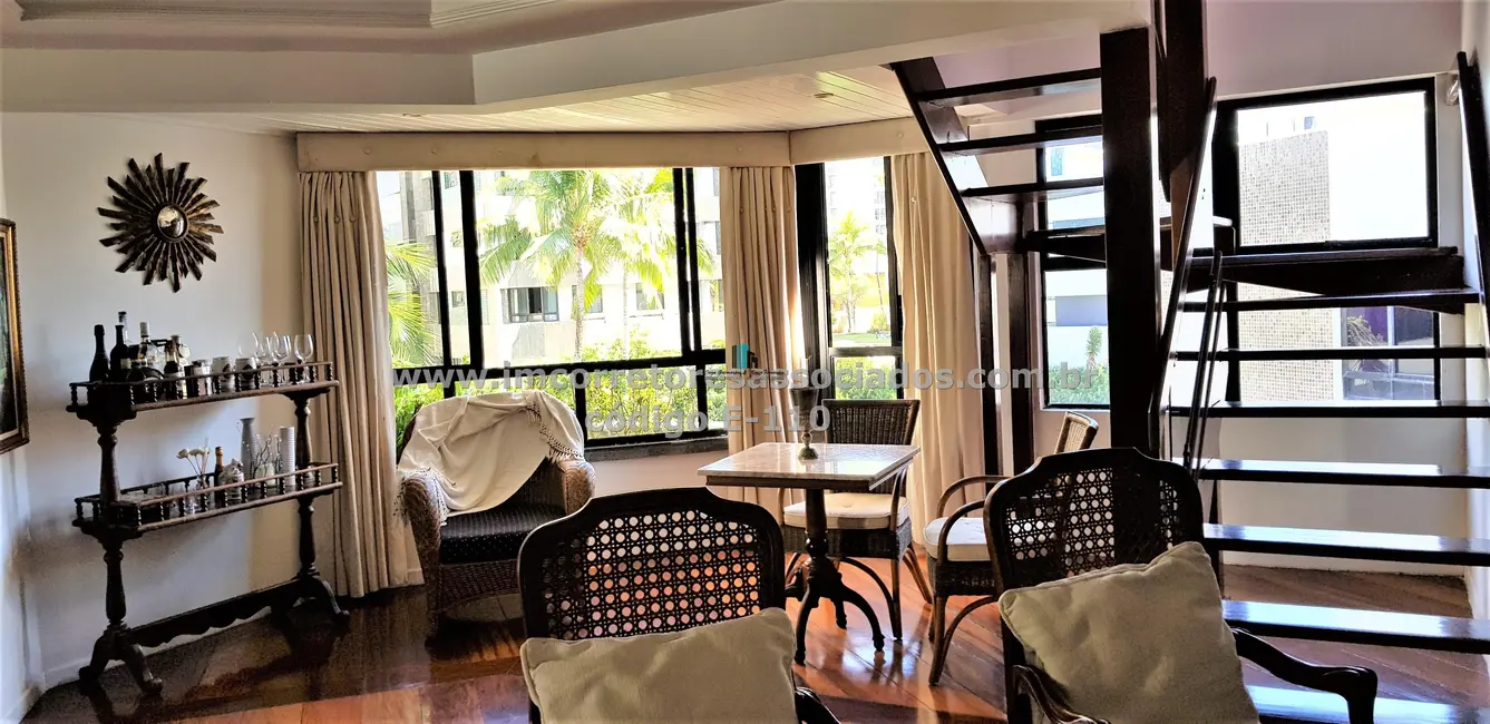 Apartamento com 4 quartos para alugar, 400m2 em Rio Vermelho, Salvador - BA - imagem 7 Foto 7 de Apartamento com 4 quartos para alugar, 400m2 em Rio Vermelho, Salvador - BA