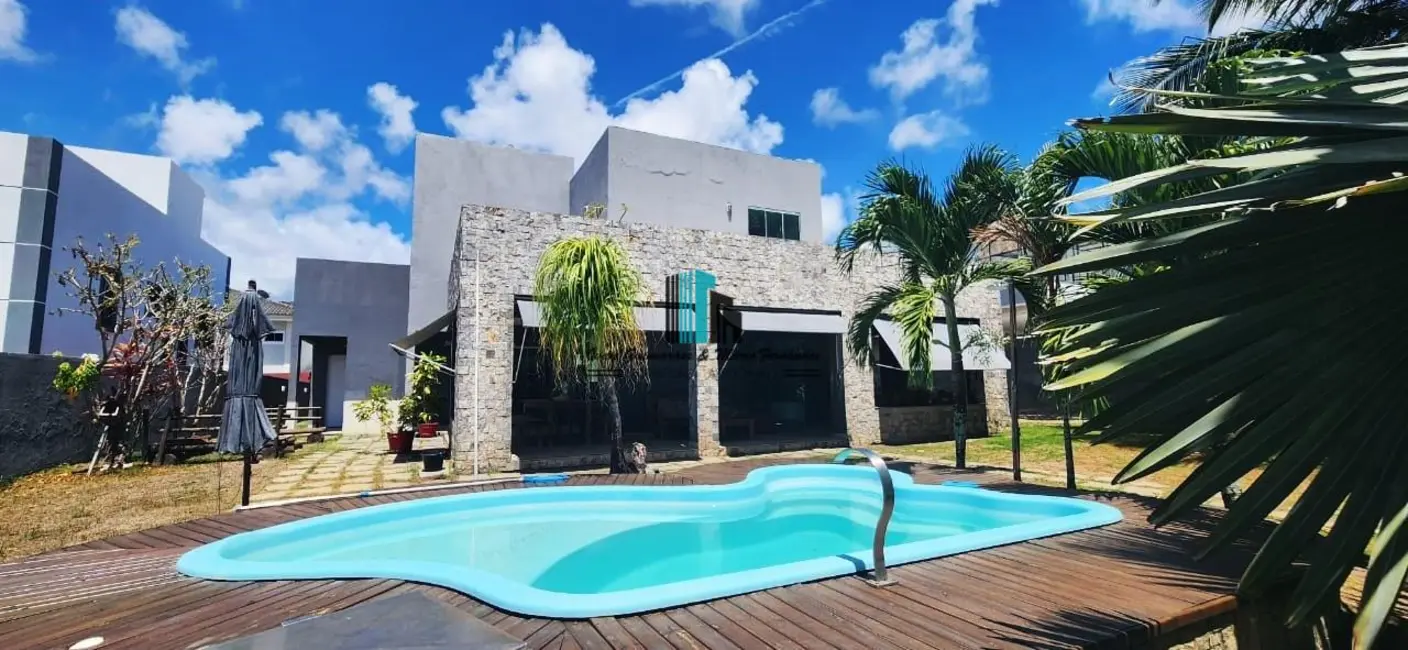 Foto 1 de Casa de Condomínio à venda, 900m2 em Camacari - BA