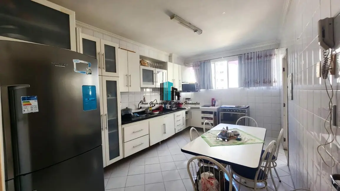 Apartamento à venda, 208m2 em Pituba, Salvador - BA - imagem 8 Foto 8 de Apartamento à venda, 208m2 em Pituba, Salvador - BA