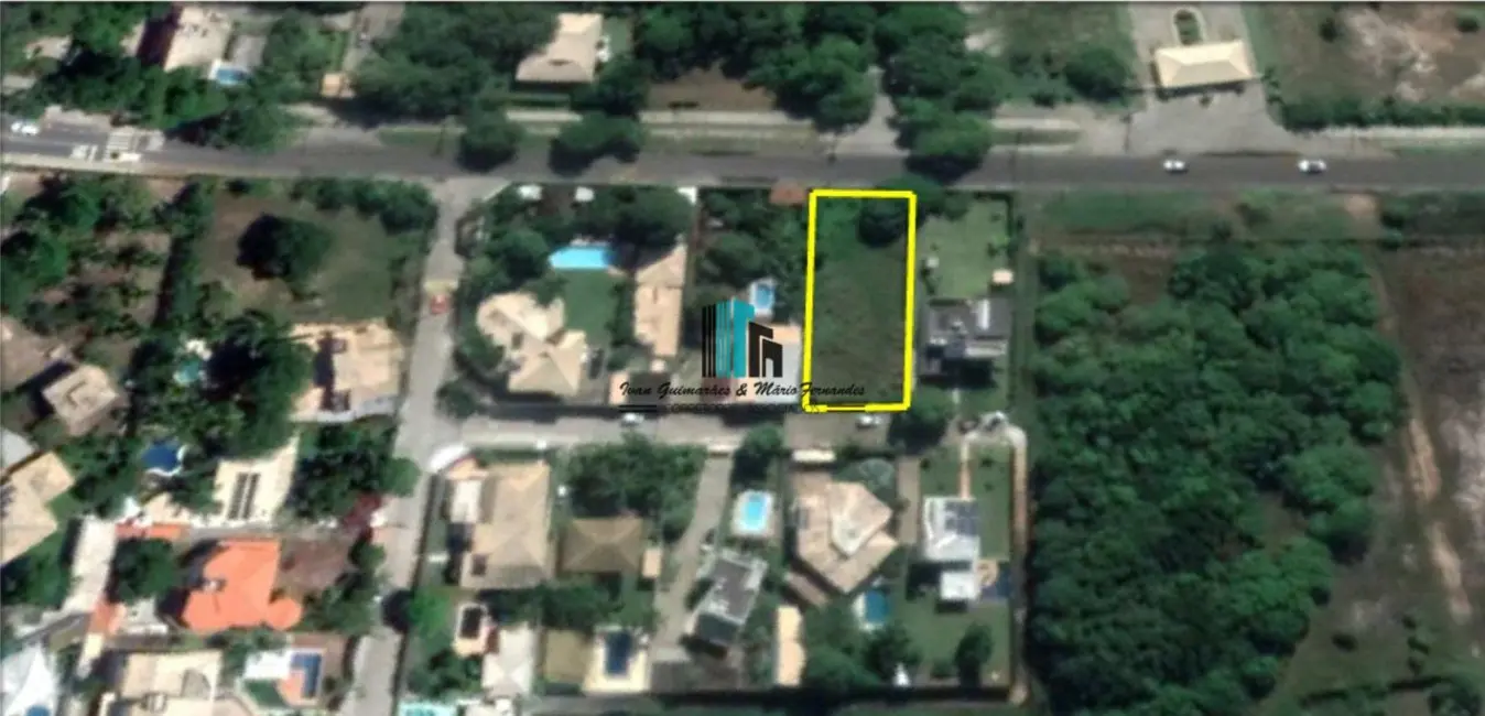 Foto 1 de Terreno / Lote à venda, 900m2 em Camacari - BA