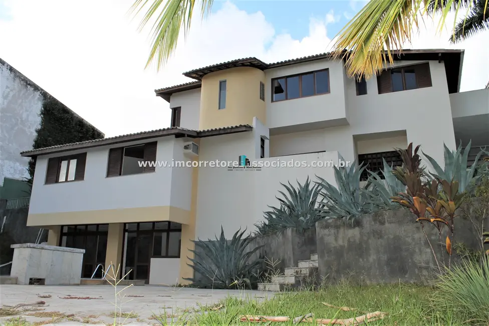 Foto 1 de Casa de Condomínio com 6 quartos à venda em Patamares, Salvador - BA