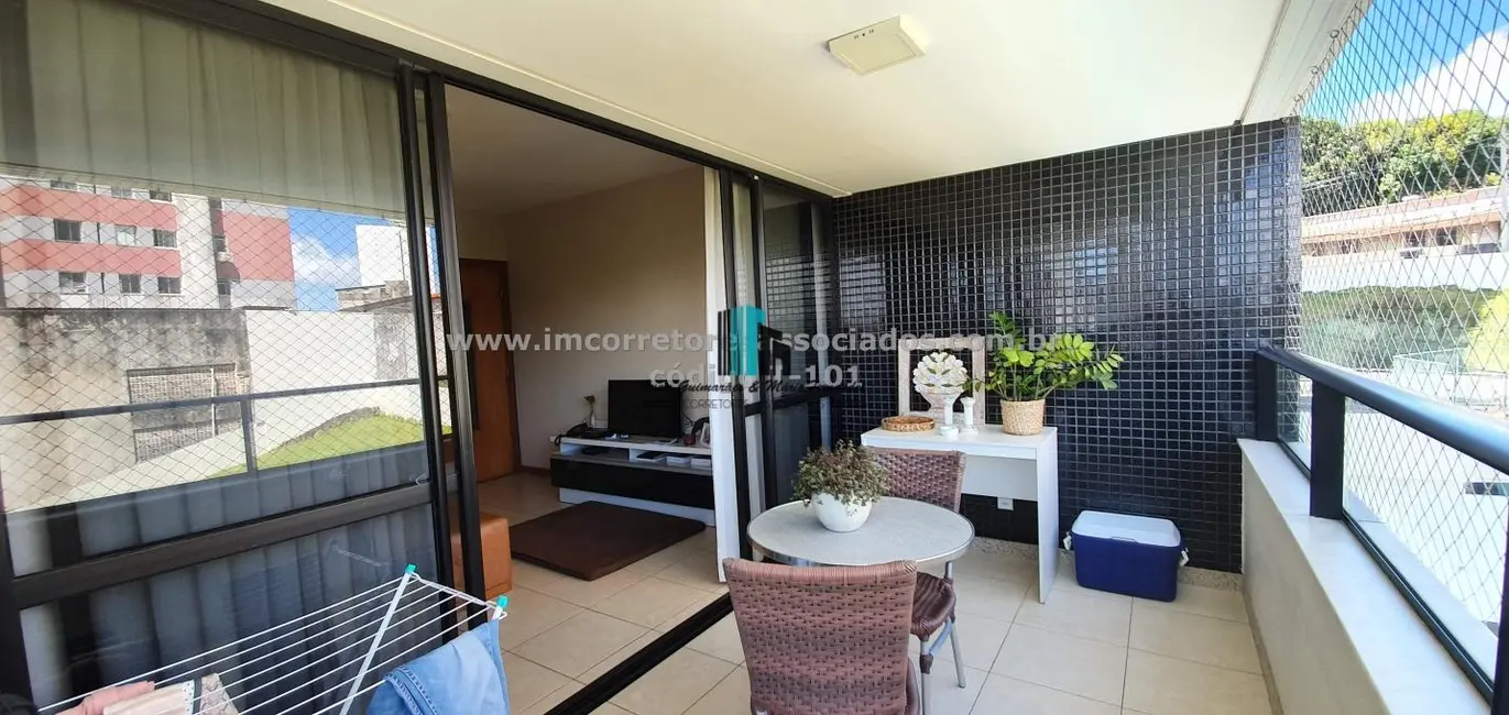 Foto 4 de Apartamento com 3 quartos à venda em Salvador - BA
