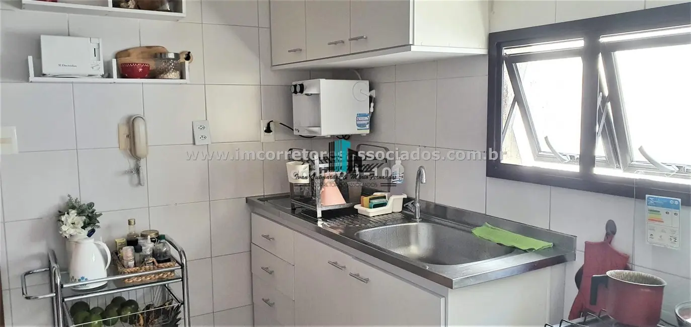 Foto 6 de Apartamento com 3 quartos à venda em Salvador - BA