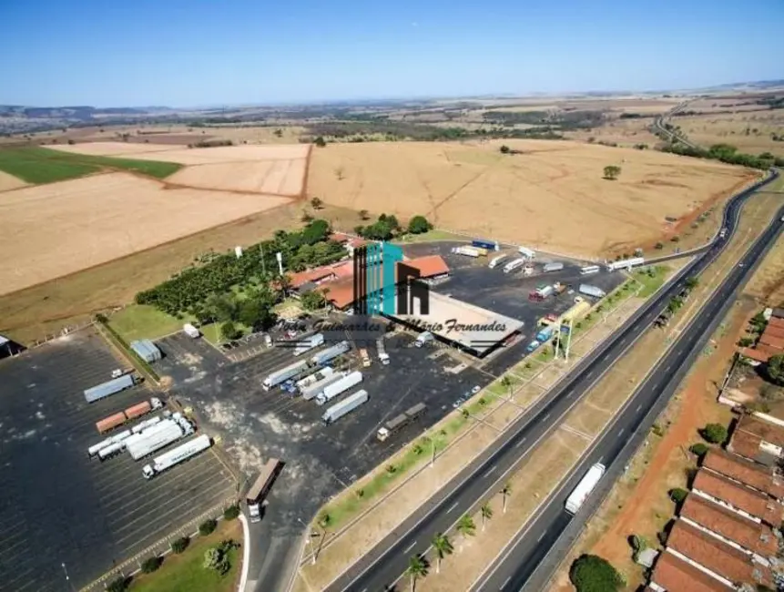 Foto 1 de Apartamento à venda, 39362m2 em Setor Central, Goiatuba - GO
