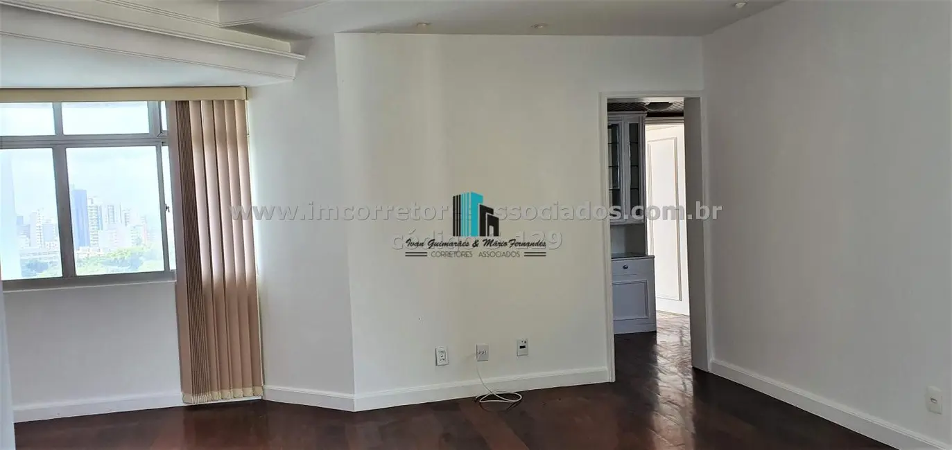Foto 4 de Apartamento com 3 quartos à venda em Itaigara, Salvador - BA