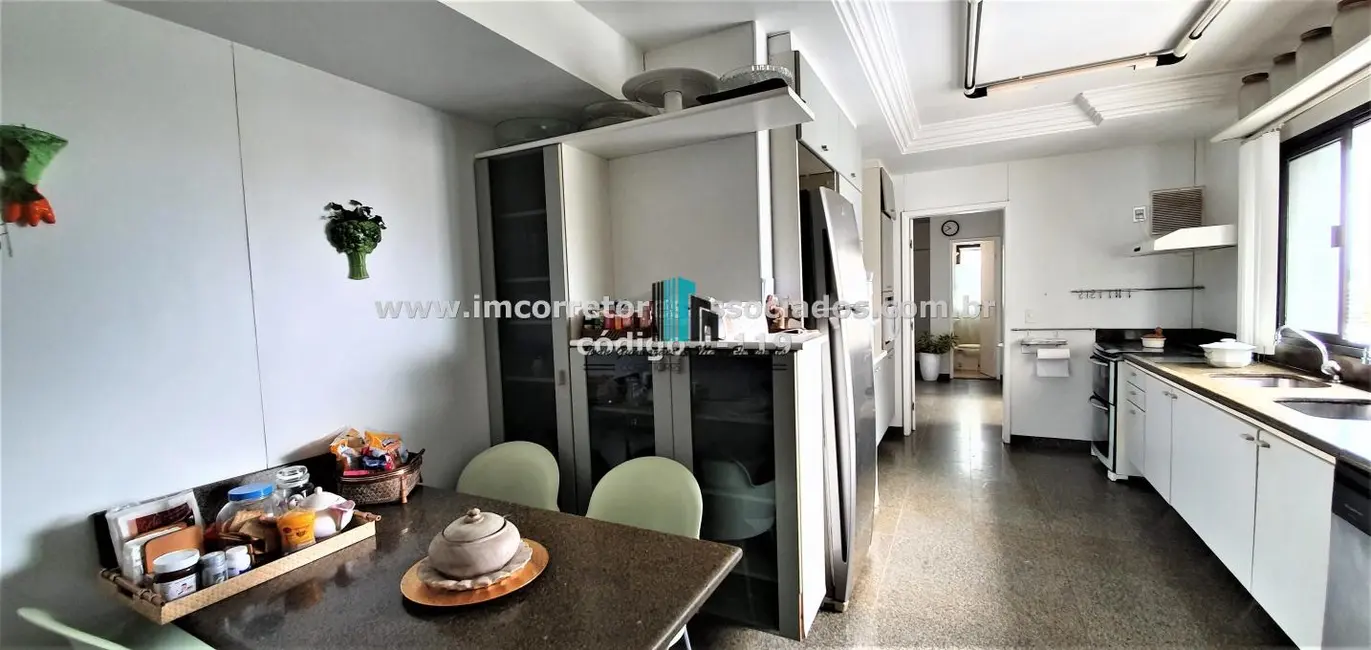 Foto 8 de Apartamento à venda em Ondina, Salvador - BA