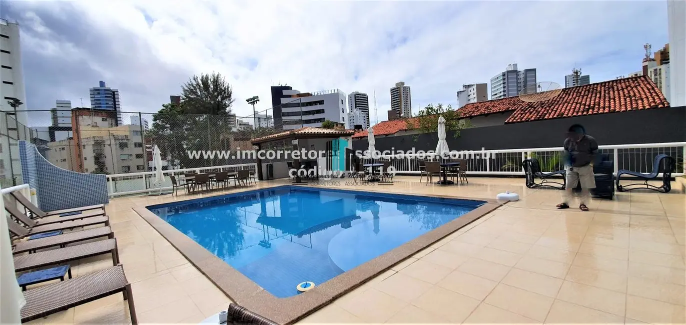 Foto 23 de Apartamento à venda em Ondina, Salvador - BA