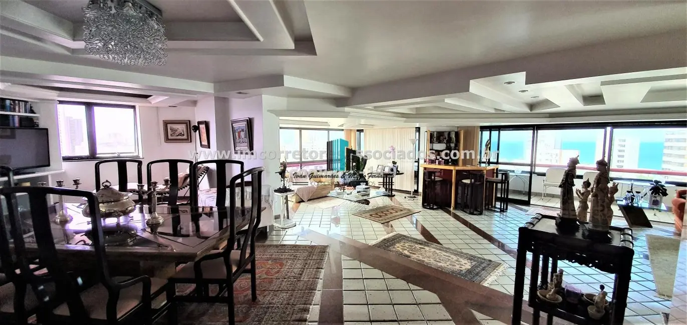 Foto 3 de Apartamento à venda em Ondina, Salvador - BA