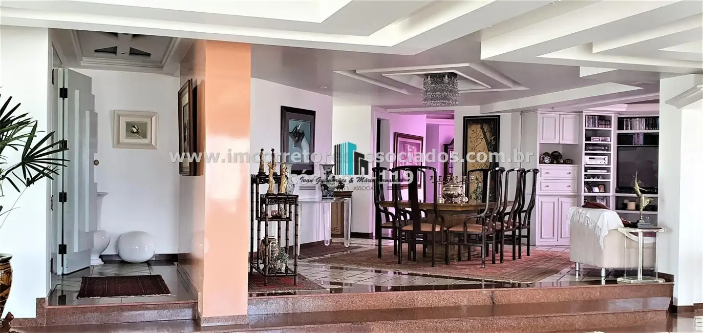 Foto 4 de Apartamento à venda em Ondina, Salvador - BA