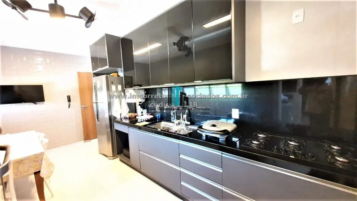 Foto 9 de Apartamento com 4 quartos à venda em Itaigara, Salvador - BA