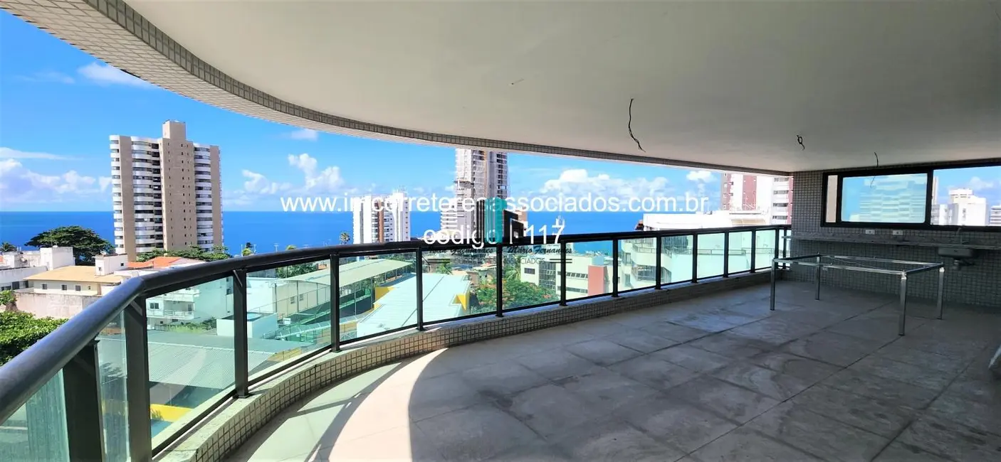 Foto 4 de Apartamento à venda em Barra, Salvador - BA