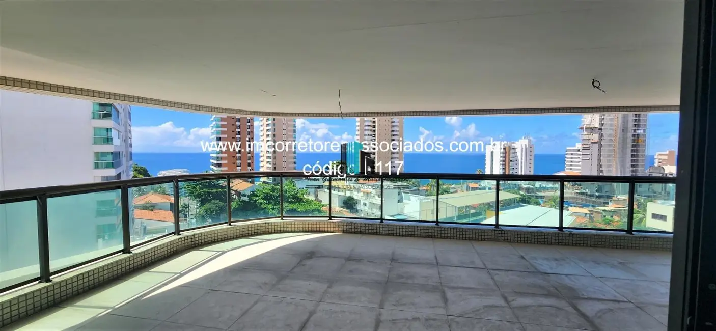 Foto 1 de Apartamento à venda em Barra, Salvador - BA