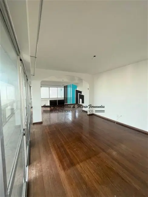 Foto 2 de Apartamento à venda, 219m2 em Campo Grande, Salvador - BA