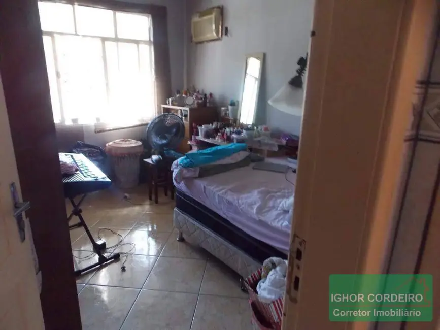 Casa com 3 quartos à venda, 200m2 em Tanque, Rio De Janeiro - RJ - imagem 8 Foto 8 de Casa com 3 quartos à venda, 200m2 em Tanque, Rio De Janeiro - RJ