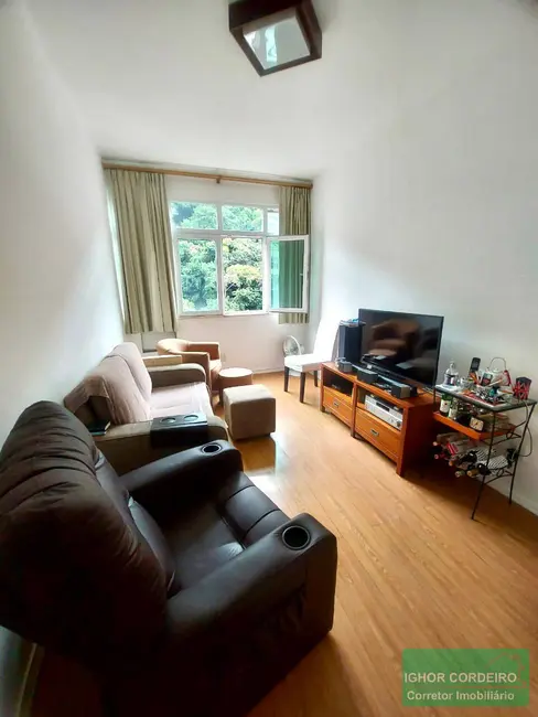 Apartamento com 2 quartos à venda, 74m2 em Laranjeiras, Rio De Janeiro - RJ - imagem 5 Foto 5 de Apartamento com 2 quartos à venda, 74m2 em Laranjeiras, Rio De Janeiro - RJ