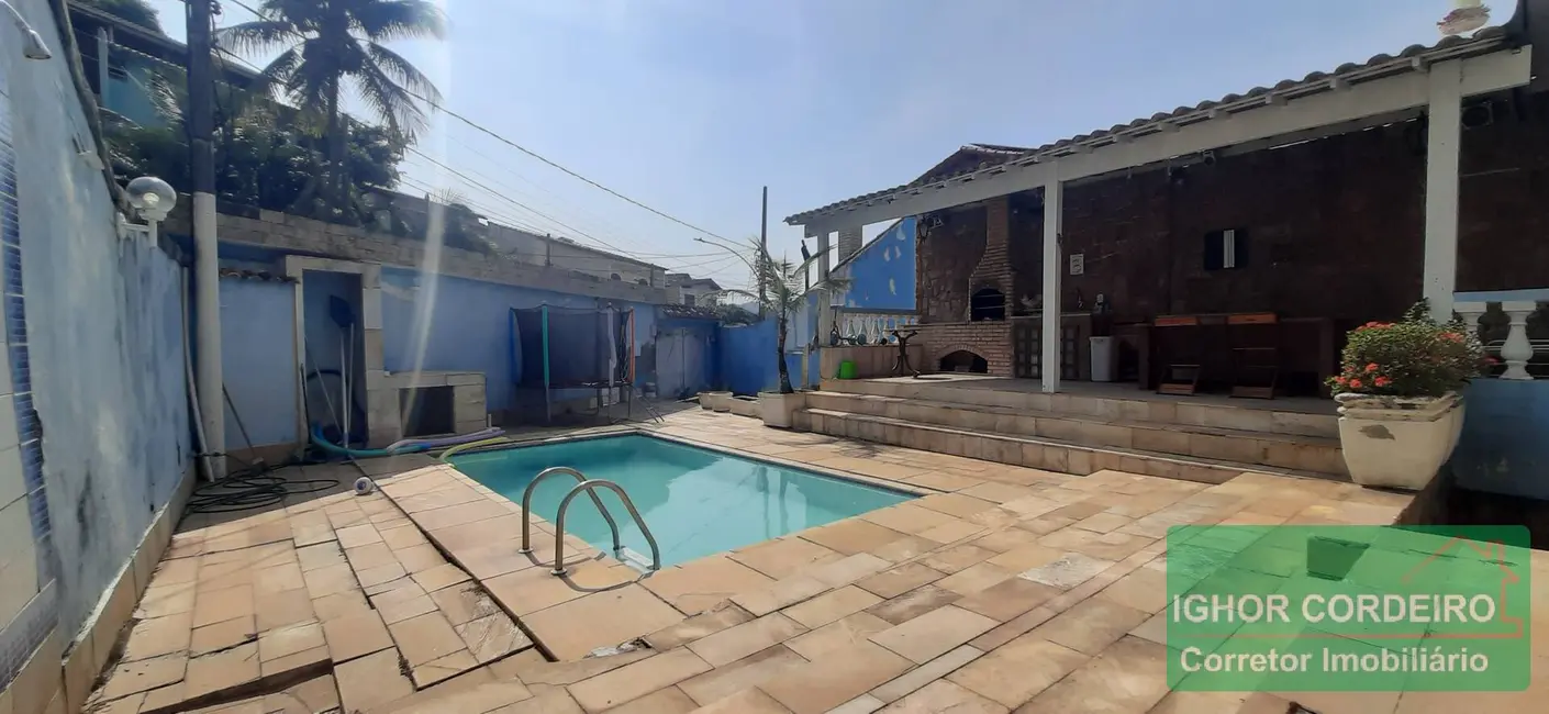 Casa de Condomínio com 5 quartos à venda, 260m2 em Taquara, Rio De Janeiro - RJ - imagem 3 Foto 3 de Casa de Condomínio com 5 quartos à venda, 260m2 em Taquara, Rio De Janeiro - RJ