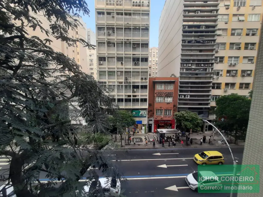 Apartamento com 1 quarto para alugar, 47m2 em Copacabana, Rio De Janeiro - RJ - imagem 3 Foto 3 de Apartamento com 1 quarto para alugar, 47m2 em Copacabana, Rio De Janeiro - RJ