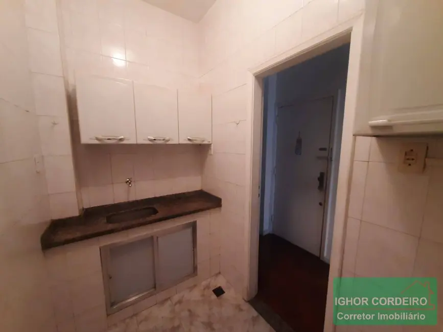 Apartamento com 1 quarto para alugar, 47m2 em Copacabana, Rio De Janeiro - RJ - imagem 9 Foto 9 de Apartamento com 1 quarto para alugar, 47m2 em Copacabana, Rio De Janeiro - RJ