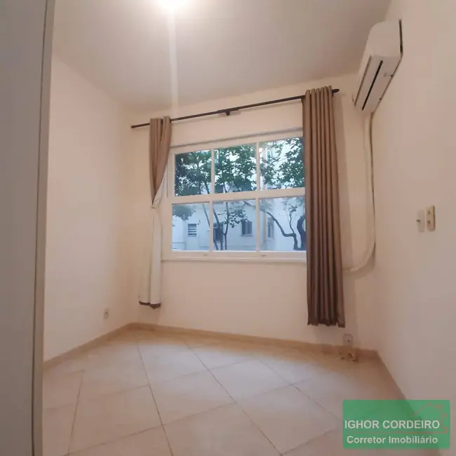 Foto 1 de Apartamento com 1 quarto para alugar, 25m2 em Catete, Rio De Janeiro - RJ