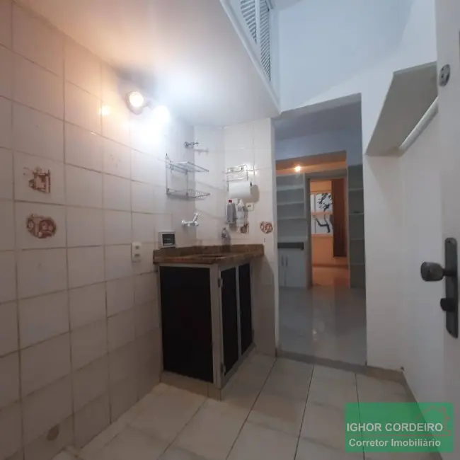 Apartamento com 1 quarto para alugar, 25m2 em Catete, Rio De Janeiro - RJ - imagem 3 Foto 3 de Apartamento com 1 quarto para alugar, 25m2 em Catete, Rio De Janeiro - RJ