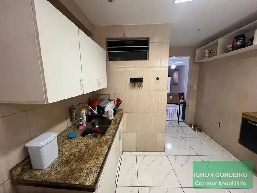 Foto 9 de Casa com 2 quartos à venda, 90m2 em Ramos, Rio De Janeiro - RJ