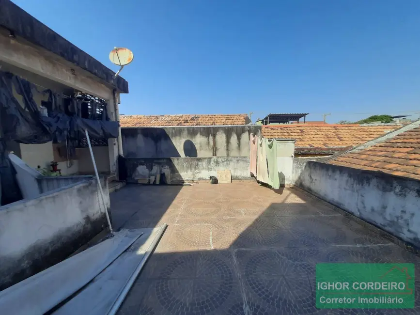 Casa com 7 quartos à venda, 200m2 em Olaria, Rio De Janeiro - RJ - imagem 9 Foto 9 de Casa com 7 quartos à venda, 200m2 em Olaria, Rio De Janeiro - RJ