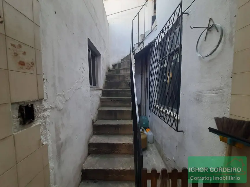 Casa com 7 quartos à venda, 200m2 em Olaria, Rio De Janeiro - RJ - imagem 8 Foto 8 de Casa com 7 quartos à venda, 200m2 em Olaria, Rio De Janeiro - RJ