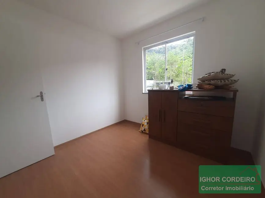 Foto 3 de Apartamento com 2 quartos para alugar, 50m2 em Pimenteiras, Teresopolis - RJ