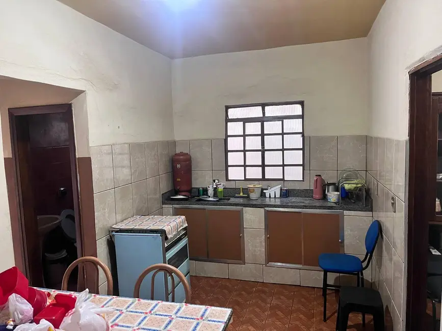 Foto 5 de Casa à venda em Santo Antonio Do Monte - MG